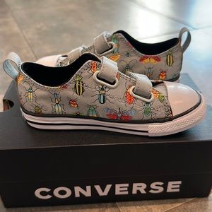 Brand new converse toddler bug shoes size 10